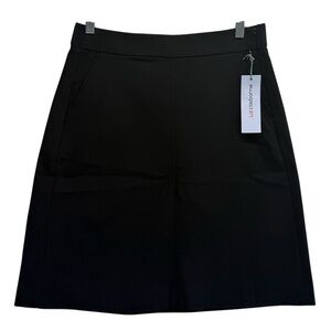 Liz Claiborne Black Pencil Skirt. Size 2 NWT
